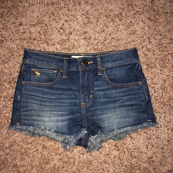 Abercrombie Jean Shorts - Picture 1 of 3